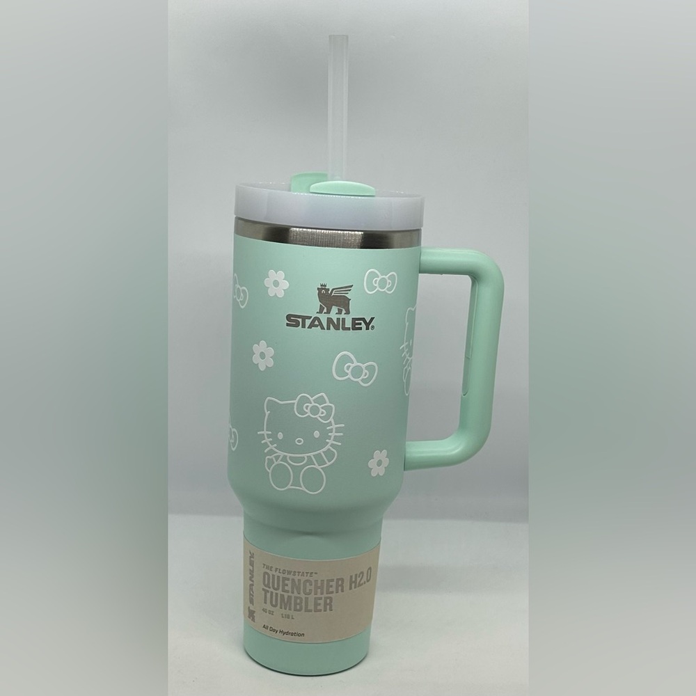 Stanley Hello Kitty Flowstate Quencher H2.0 40 oz. Tumbler in Matcha Green, NWT. - Picture 2 of 4